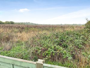 Hatchcroft Gardens- click for photo gallery